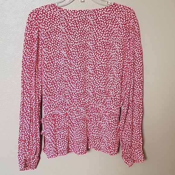 Talbots Red White Faux Wrap Leopard Print Blouse - Size Large Petite - Picture 6 of 9
